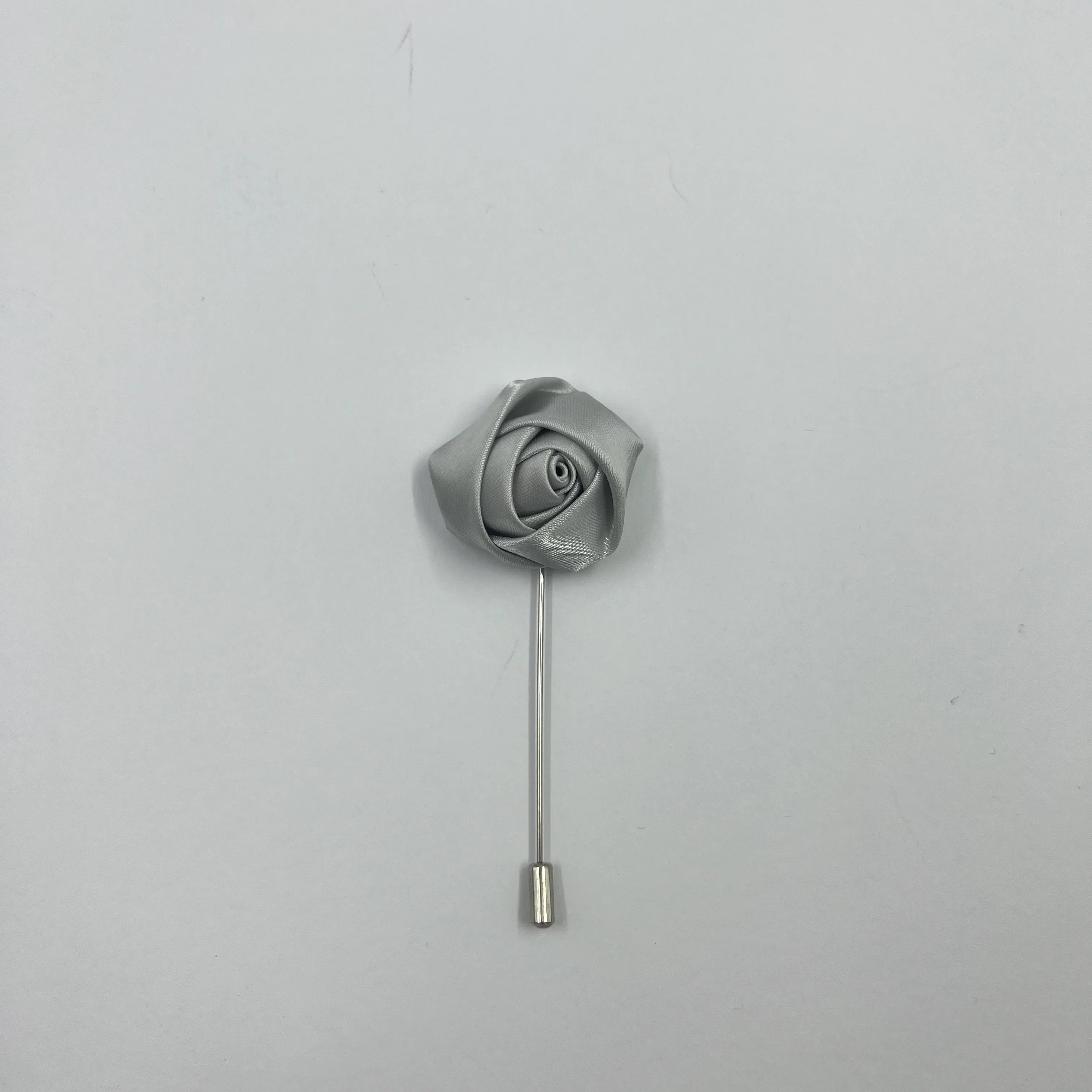 GREY FLORAL LAPEL PIN